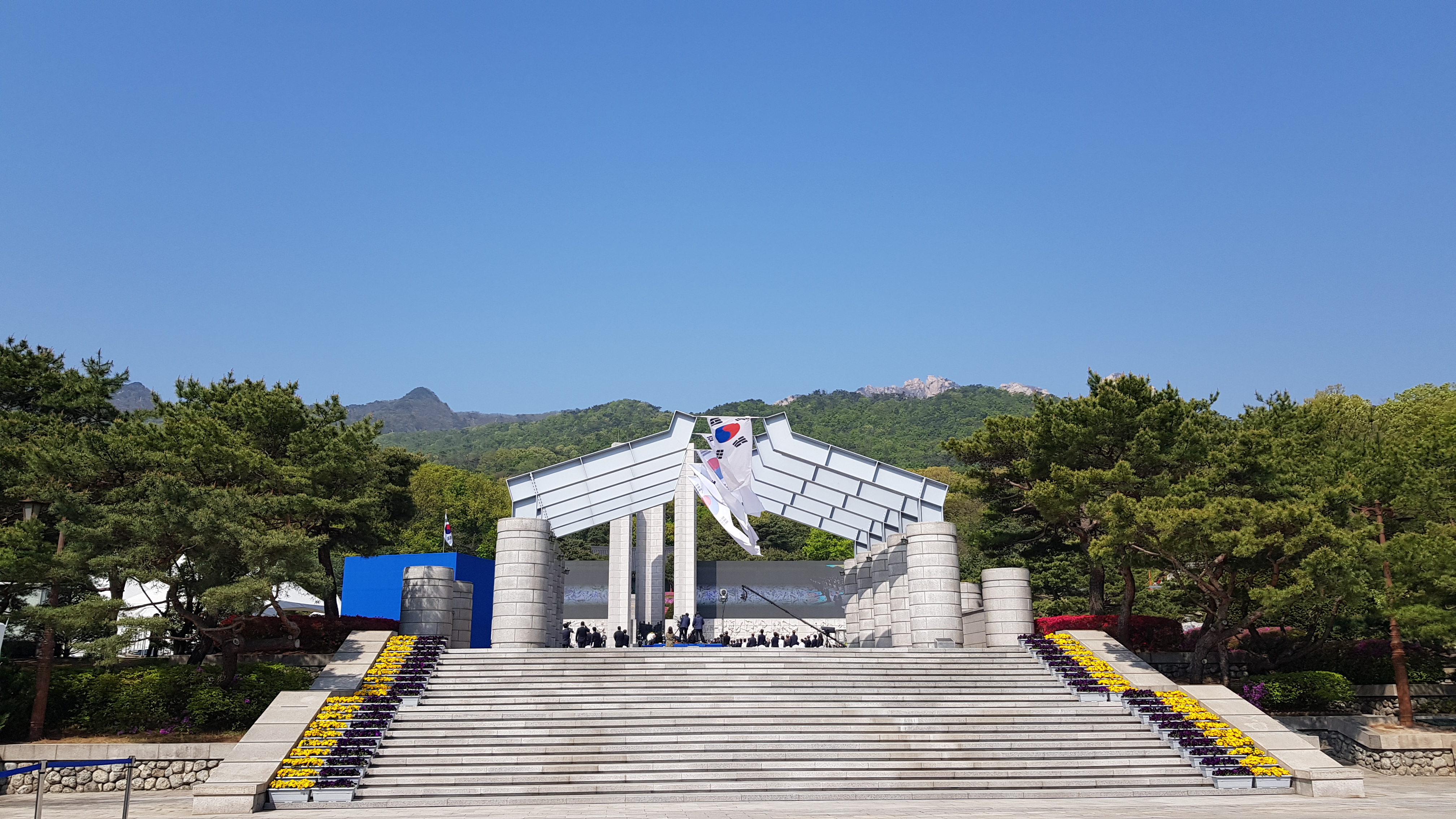 국립419민주묘지 전경