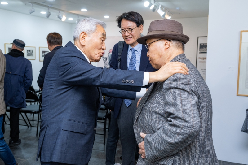 [다시 돌아온 편지] 홍성담 독일 유배 작품 35년 귀환 기념 전시 개막 행사 연관 이미지
