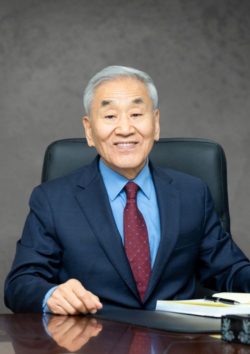 제 8대 이사장 이재오